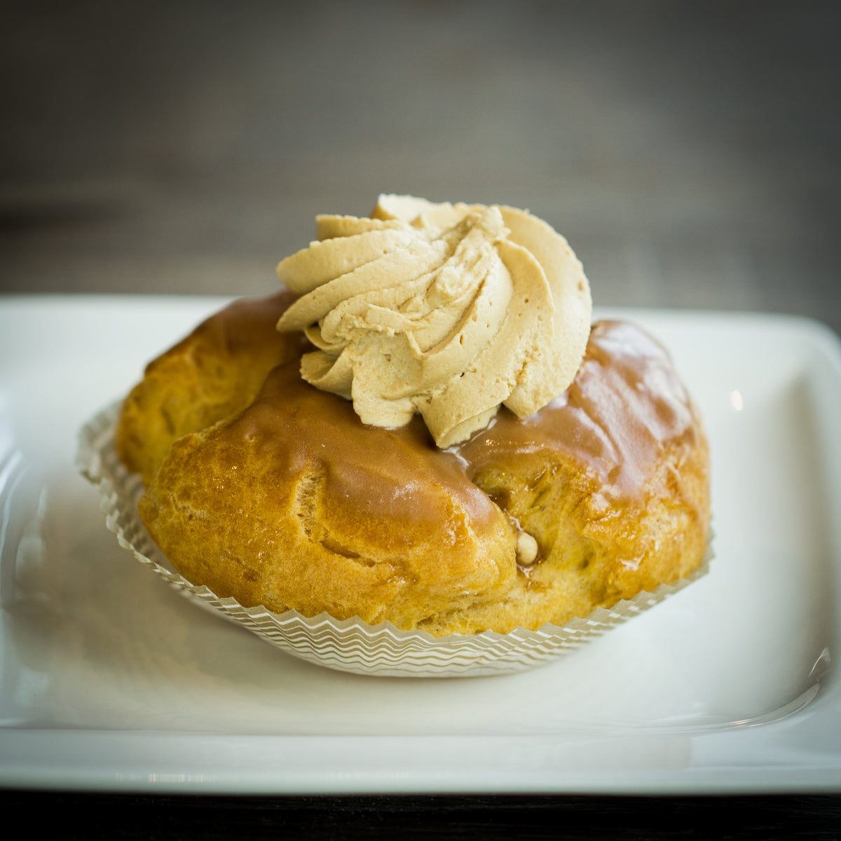 CHOUX SLAGROOM MOKA